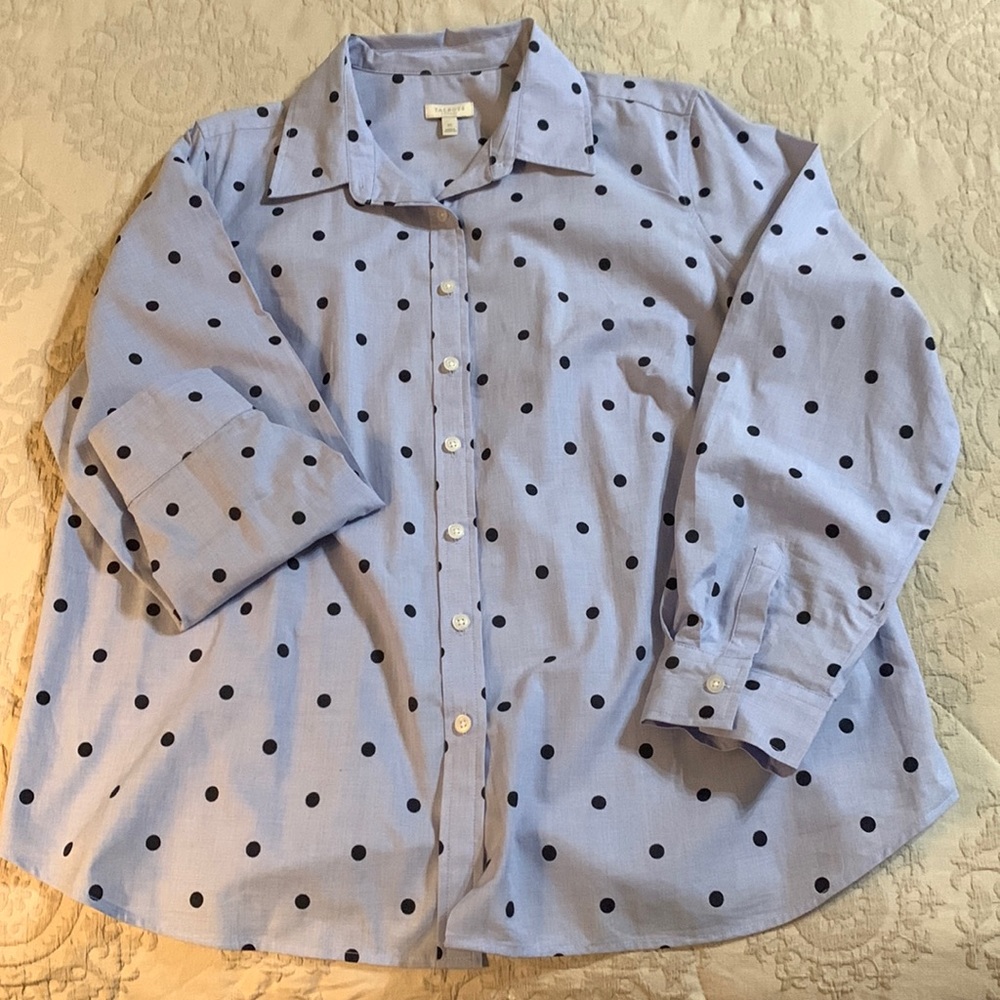 Women’s blue polka dot cotton blouse from Talbots in size 1X.